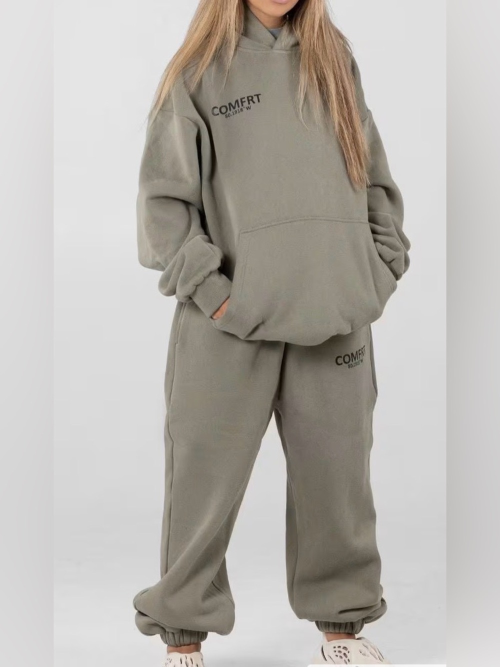COMFRT COORDINATE OLIVE SET TOP AND BOTTOM SIZE SMALL